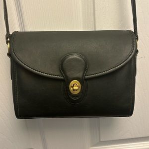 Vintage Coach Green Devon Leather Bag